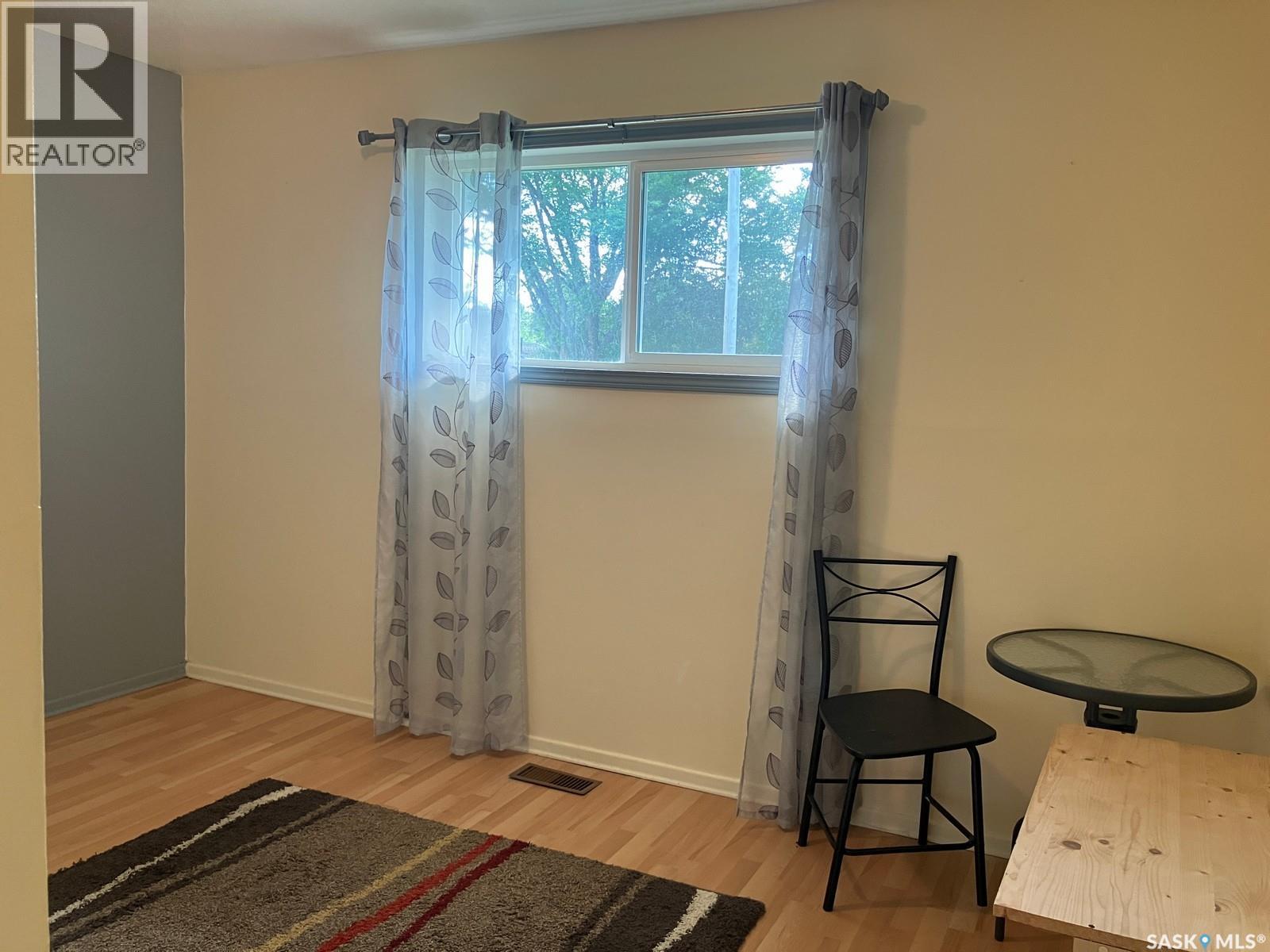 113 1st Street W Property Photo 21
