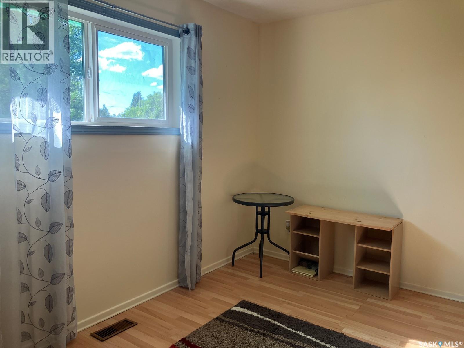 113 1st Street W Property Photo 23