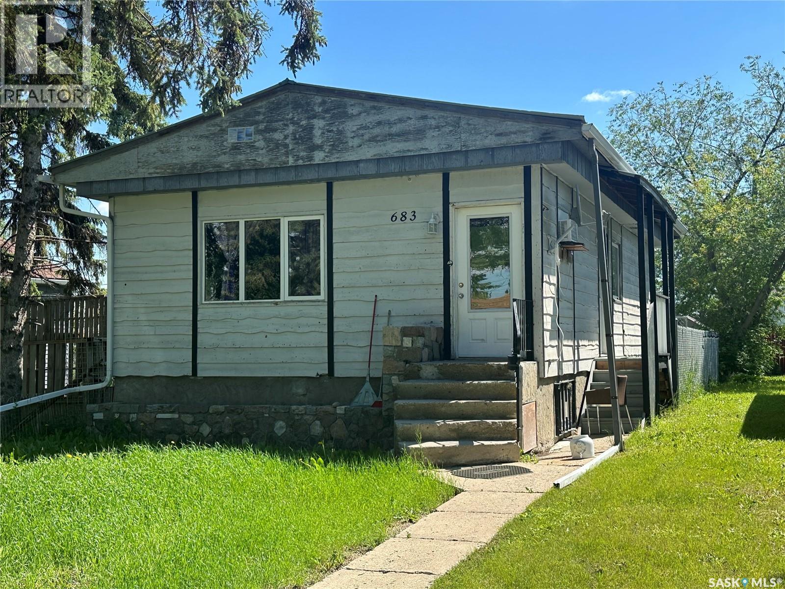 683 Athol Street Photo de la propriété 1