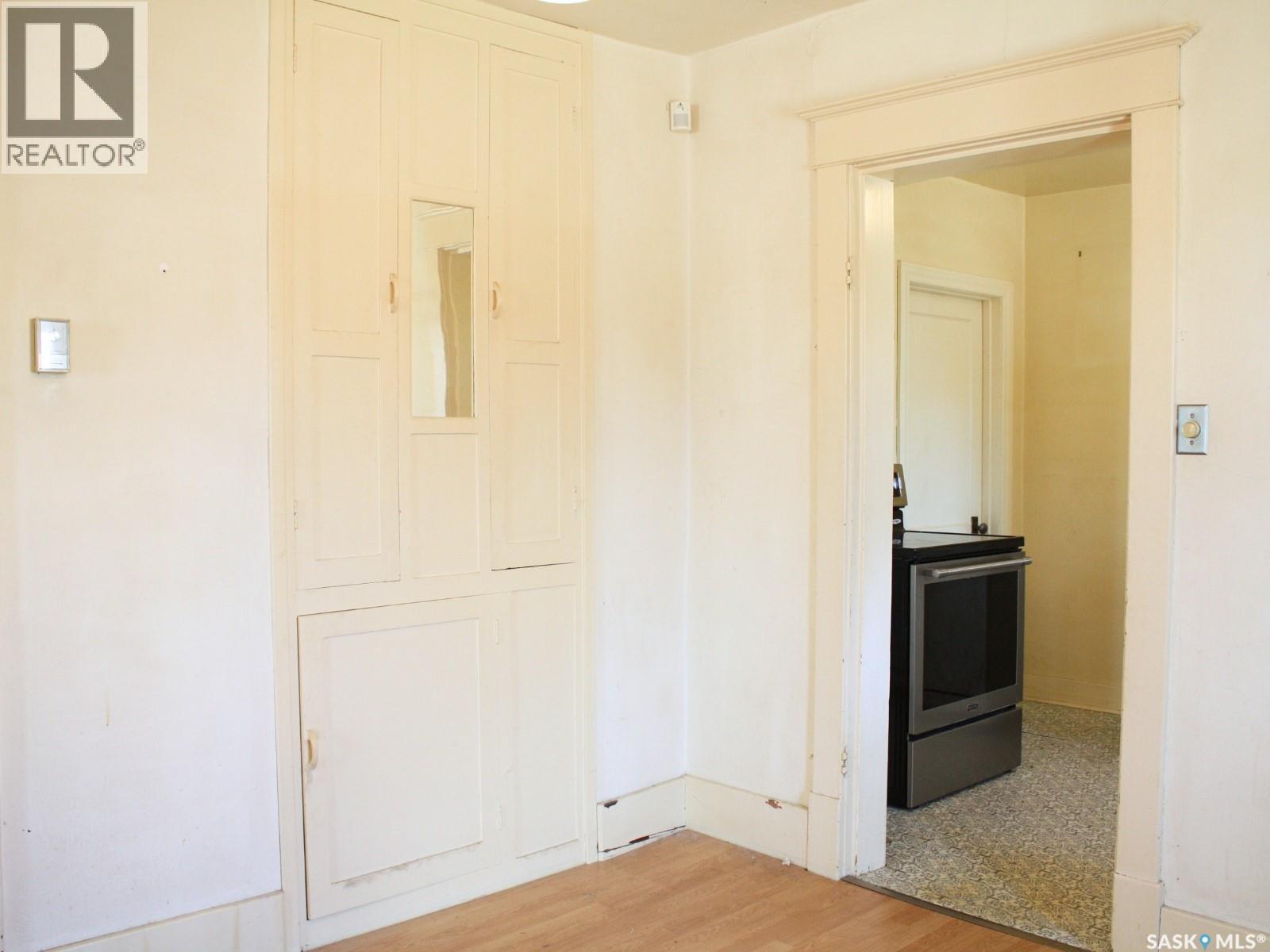 111 L Avenue S Property Photo 10