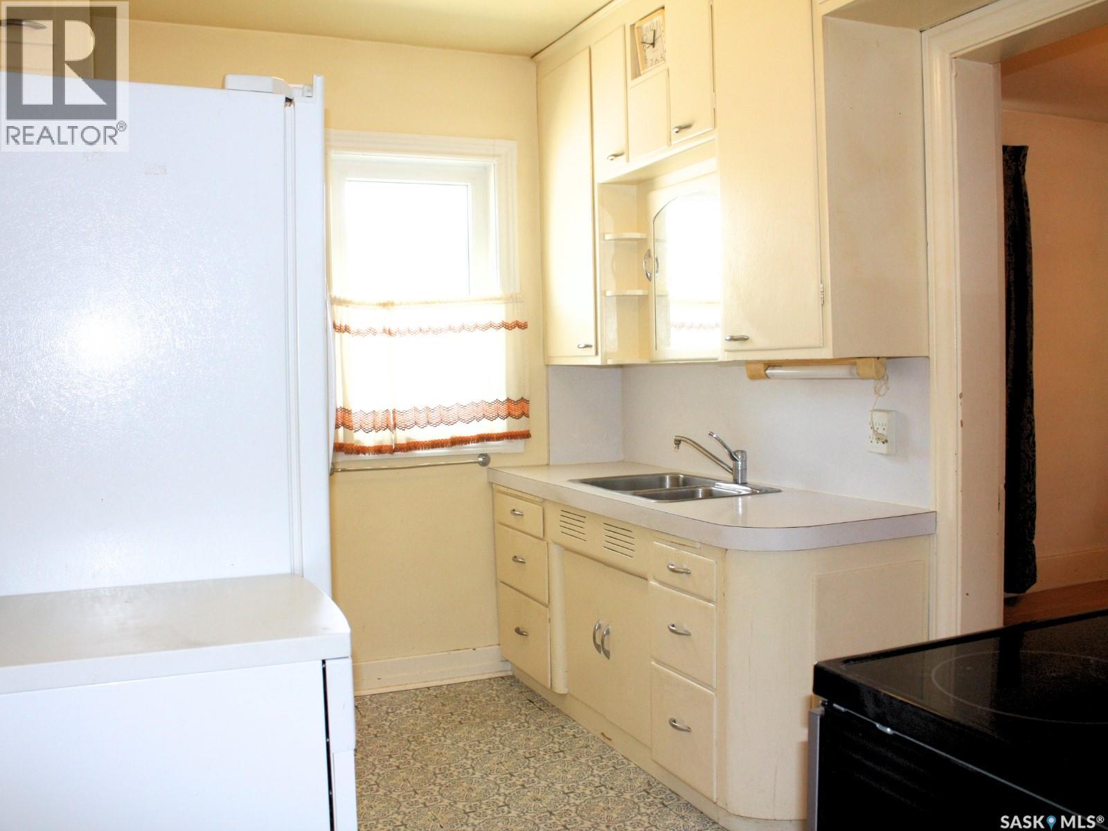 111 L Avenue S Property Photo 12