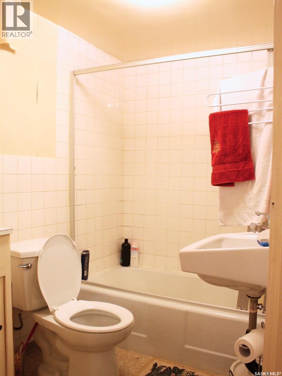 111 L Avenue S Property Photo 17