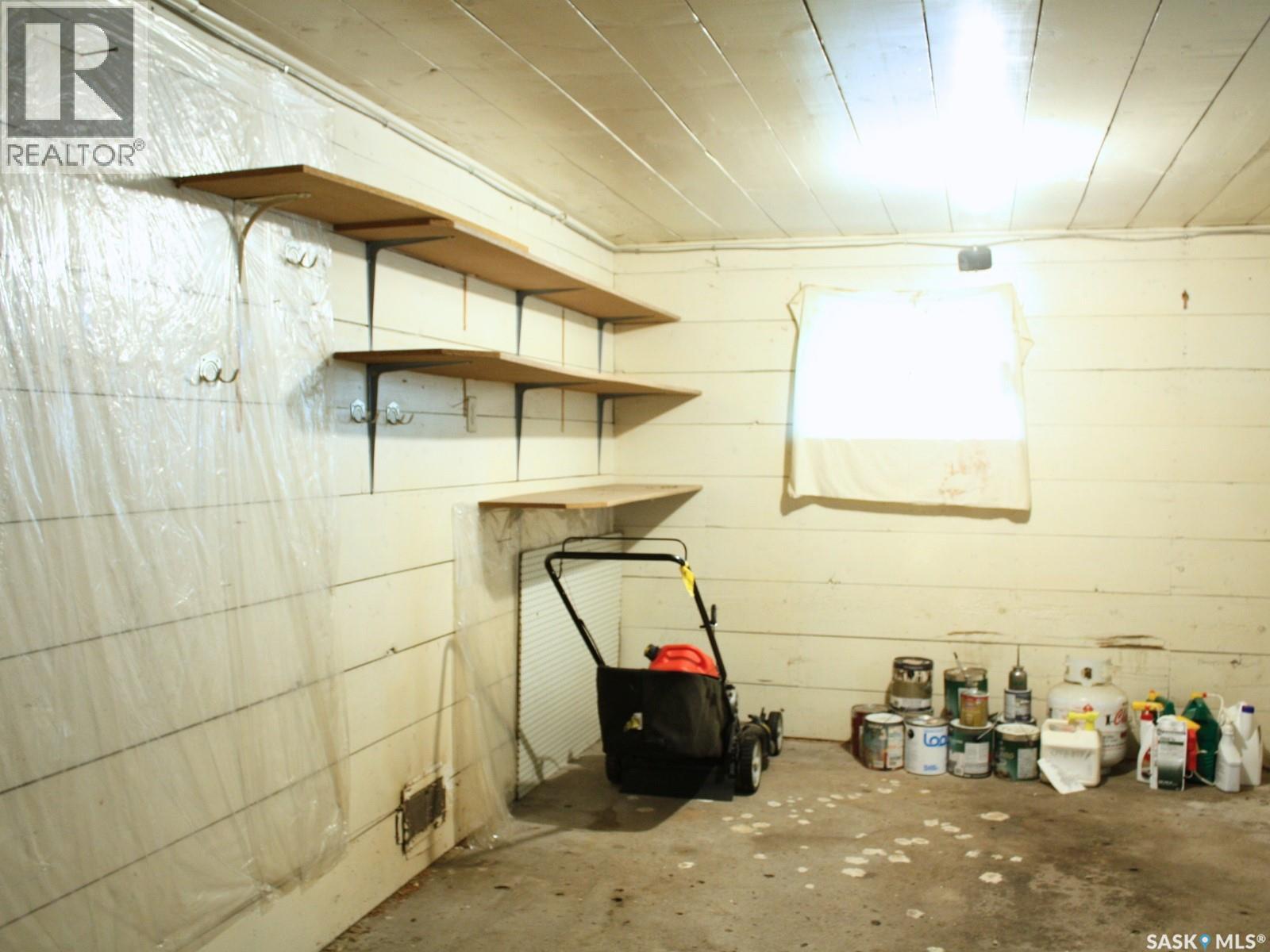 111 L Avenue S Property Photo 22