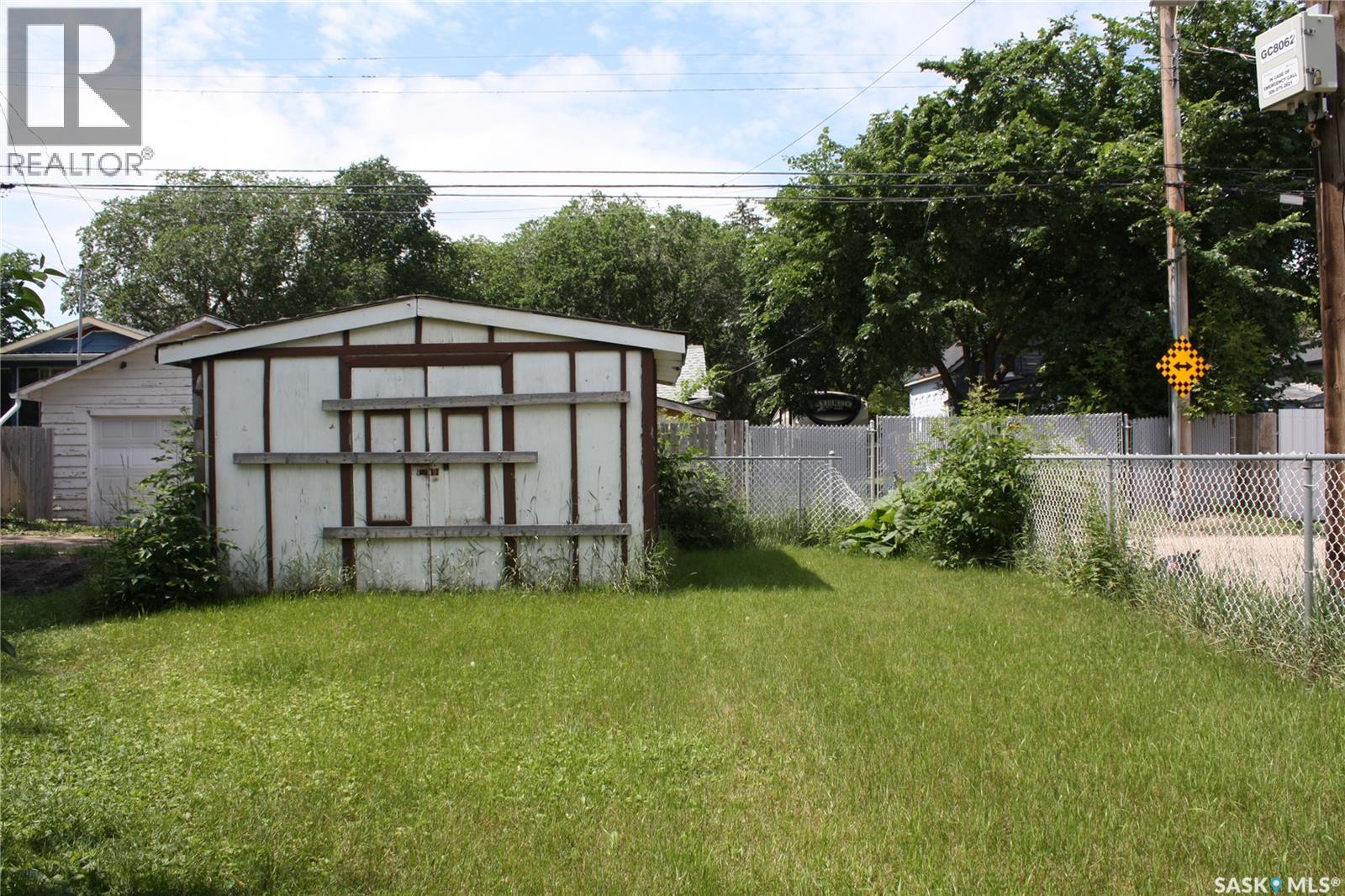 111 L Avenue S Property Photo 28