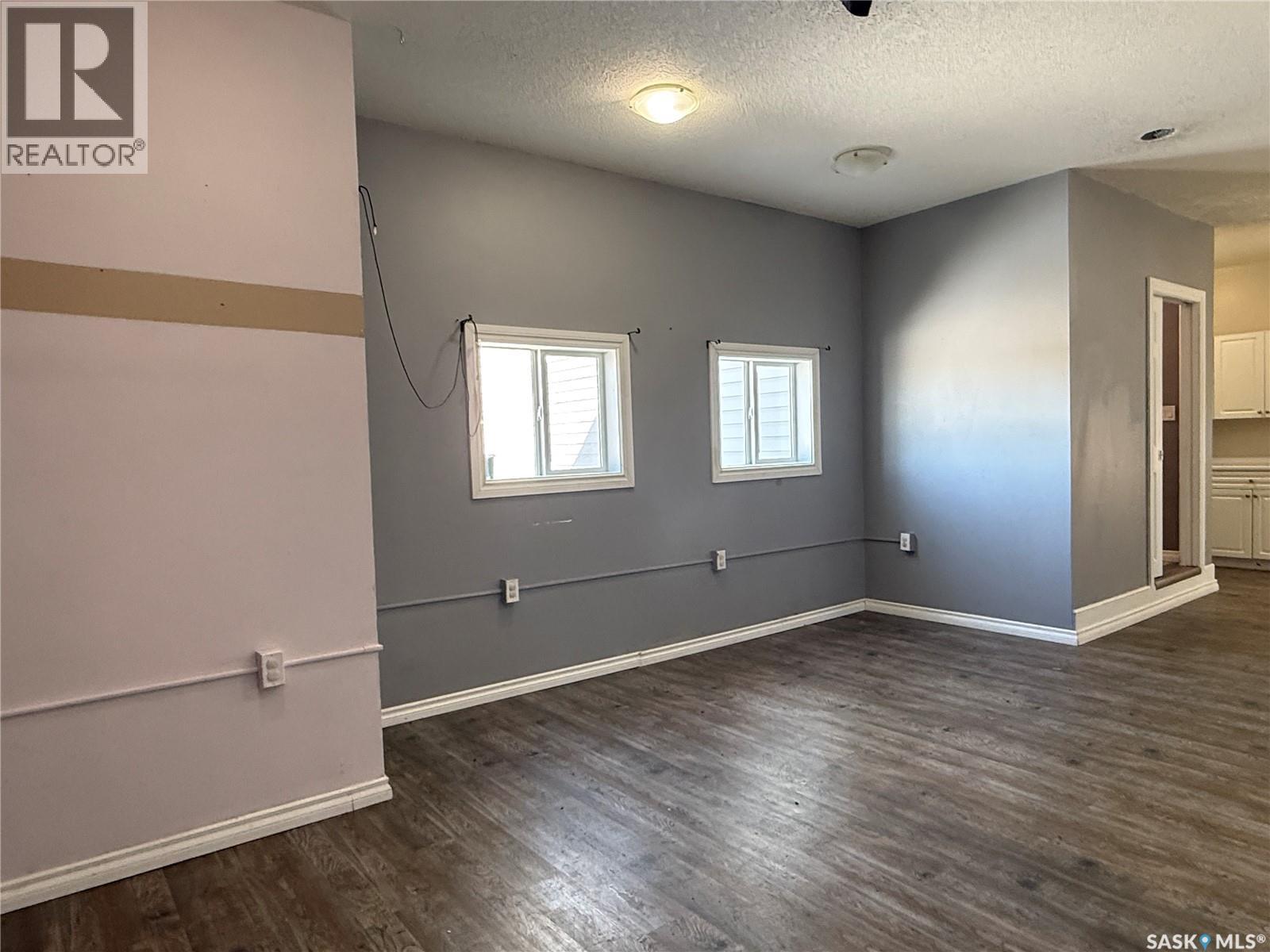 707 Railway Avenue Property Photo 18
