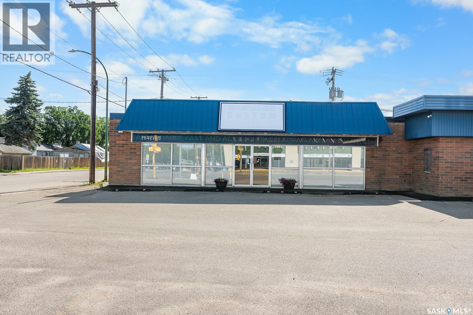 405 BROAD STREET Property Photo 1