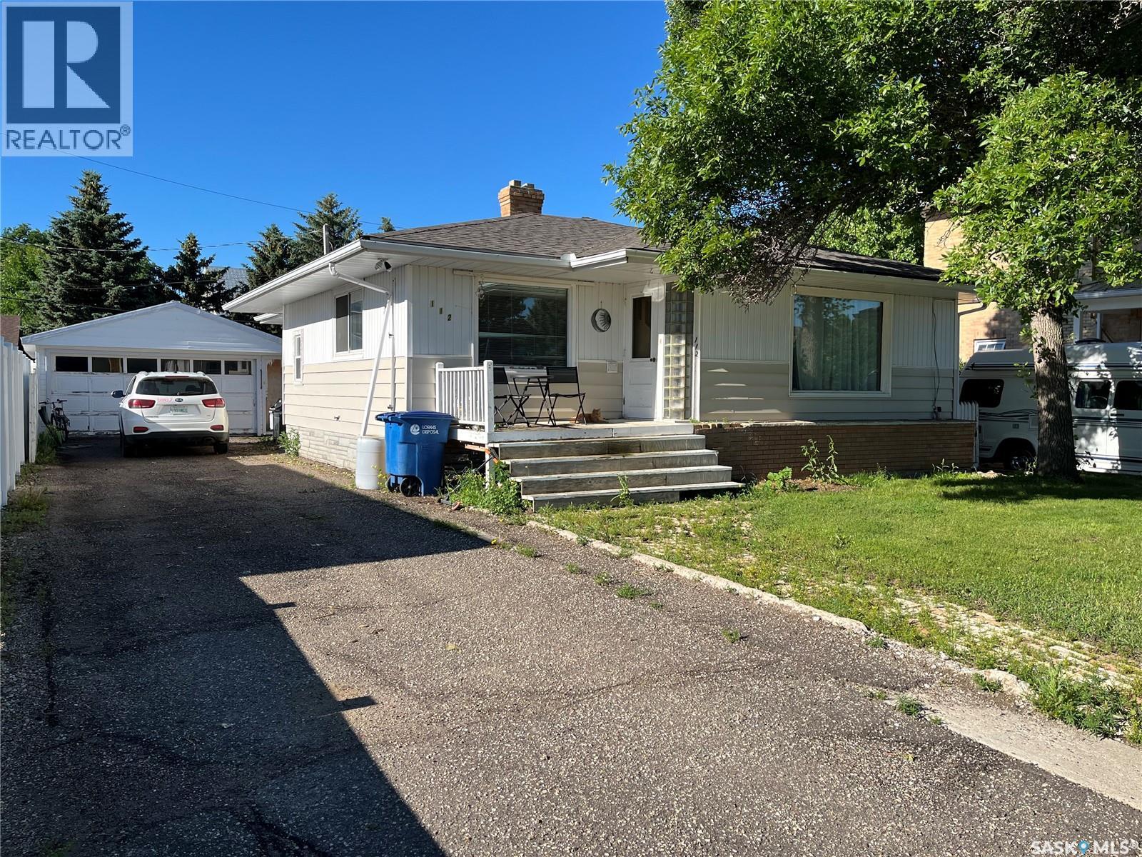 112 2nd Avenue W Property Photo 1