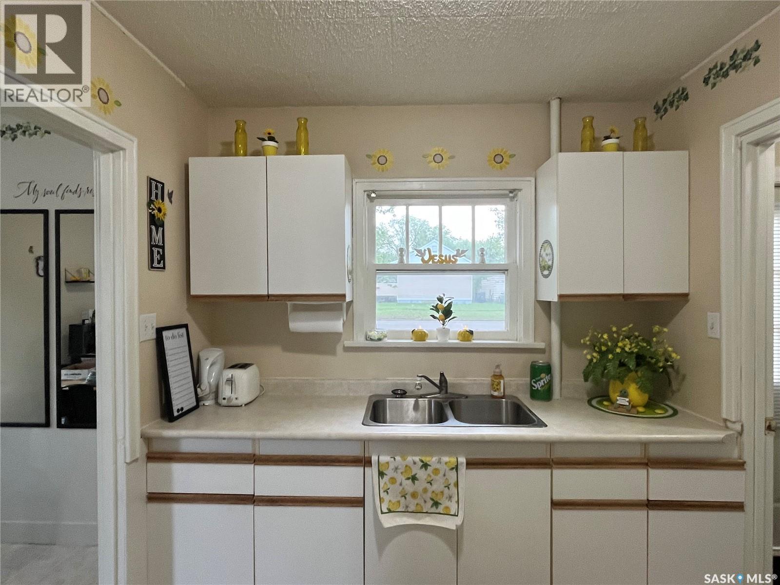 1501 3rd Street Property Photo 3