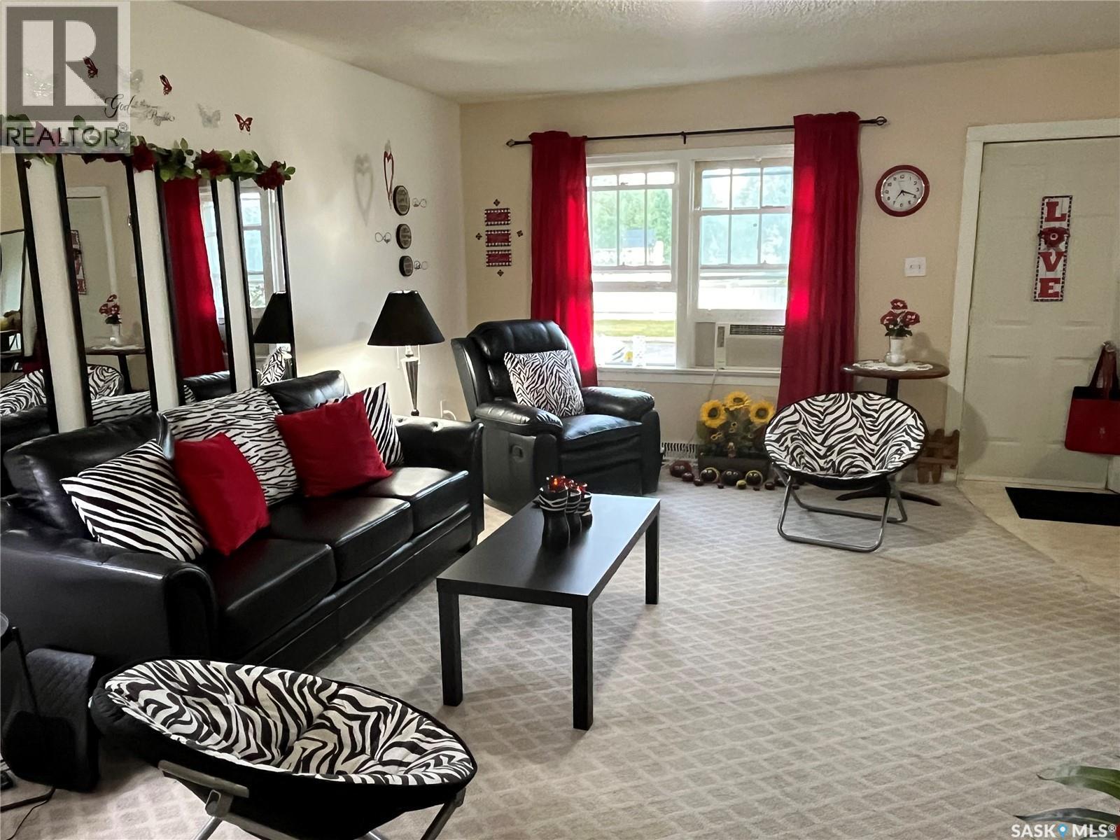 1501 3rd Street Property Photo 12