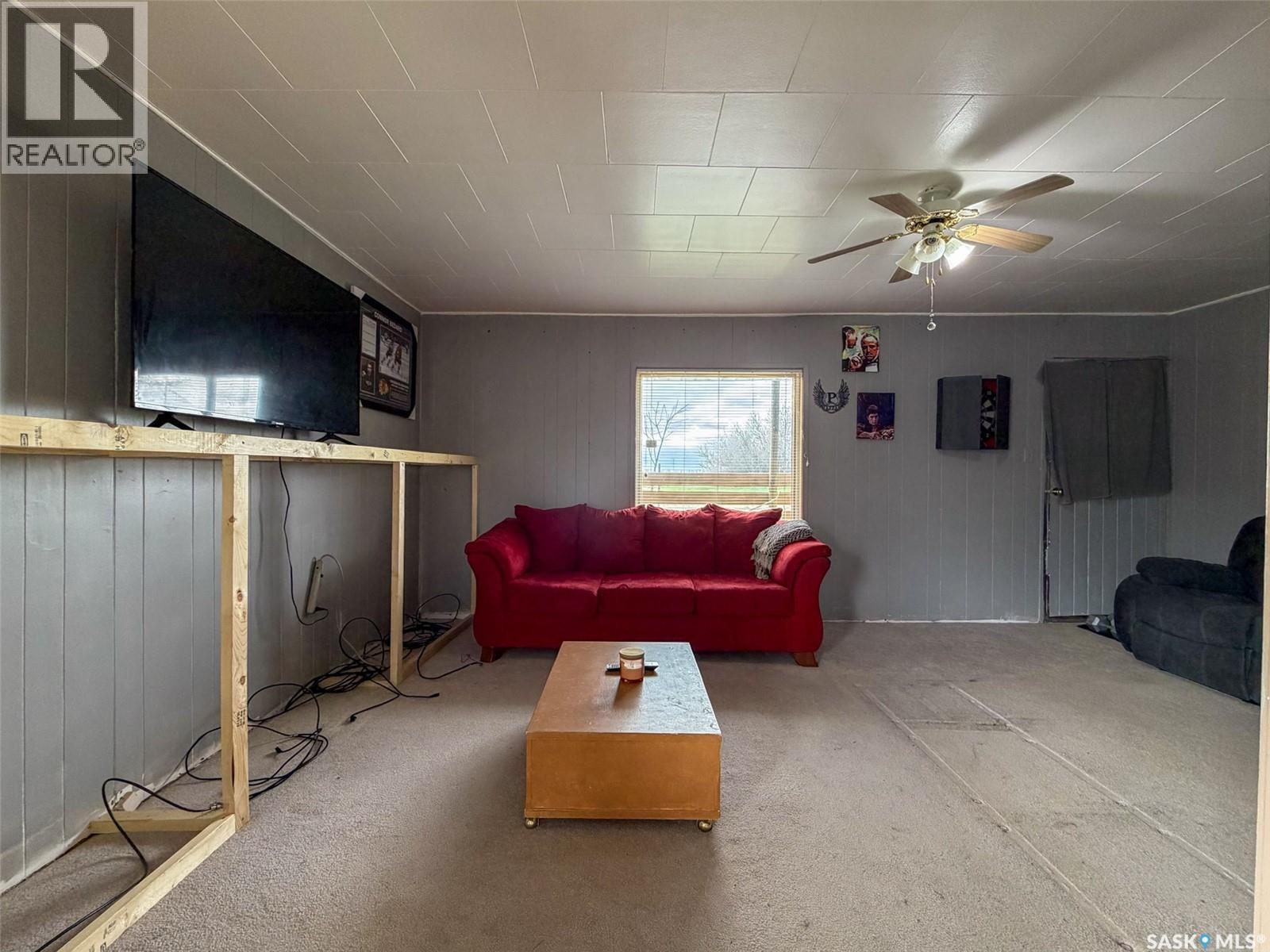 221 Plume Street Property Photo 9