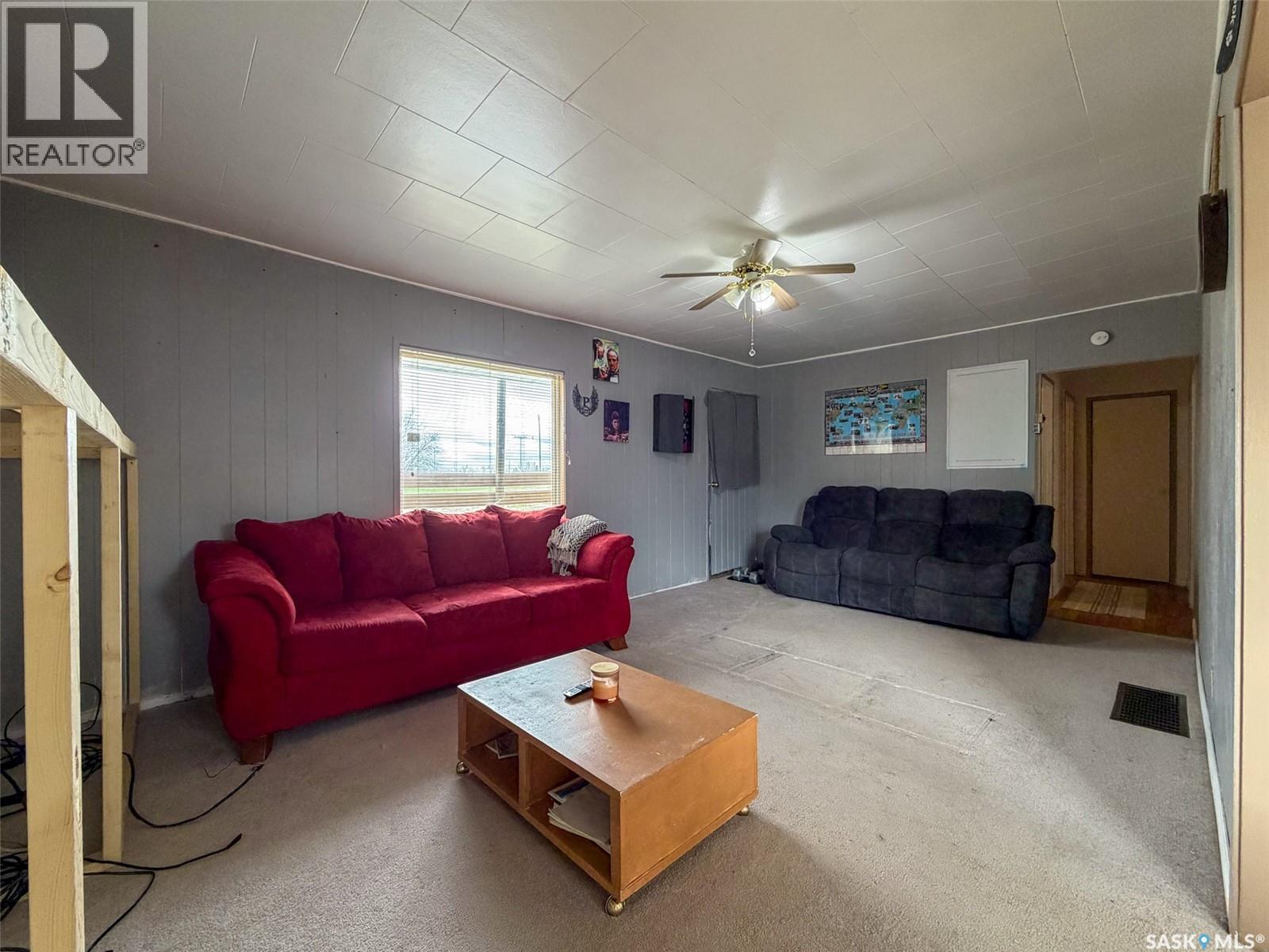 221 Plume Street Property Photo 10