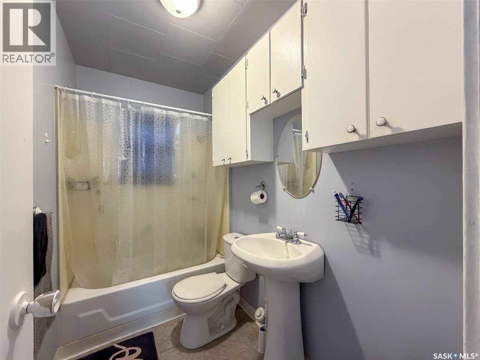 221 Plume Street Property Photo 17