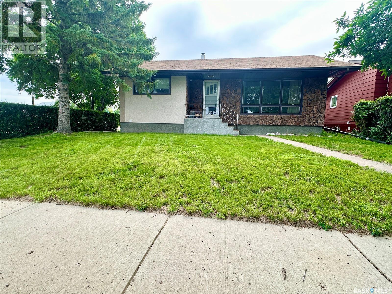 542 Elizabeth STREET Property Photo 1