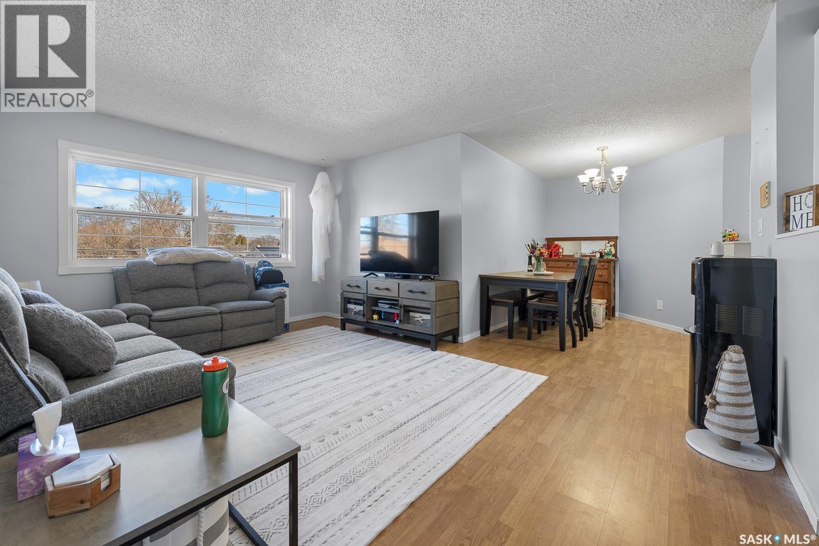 4008 Dewdney Avenue Property Photo 5