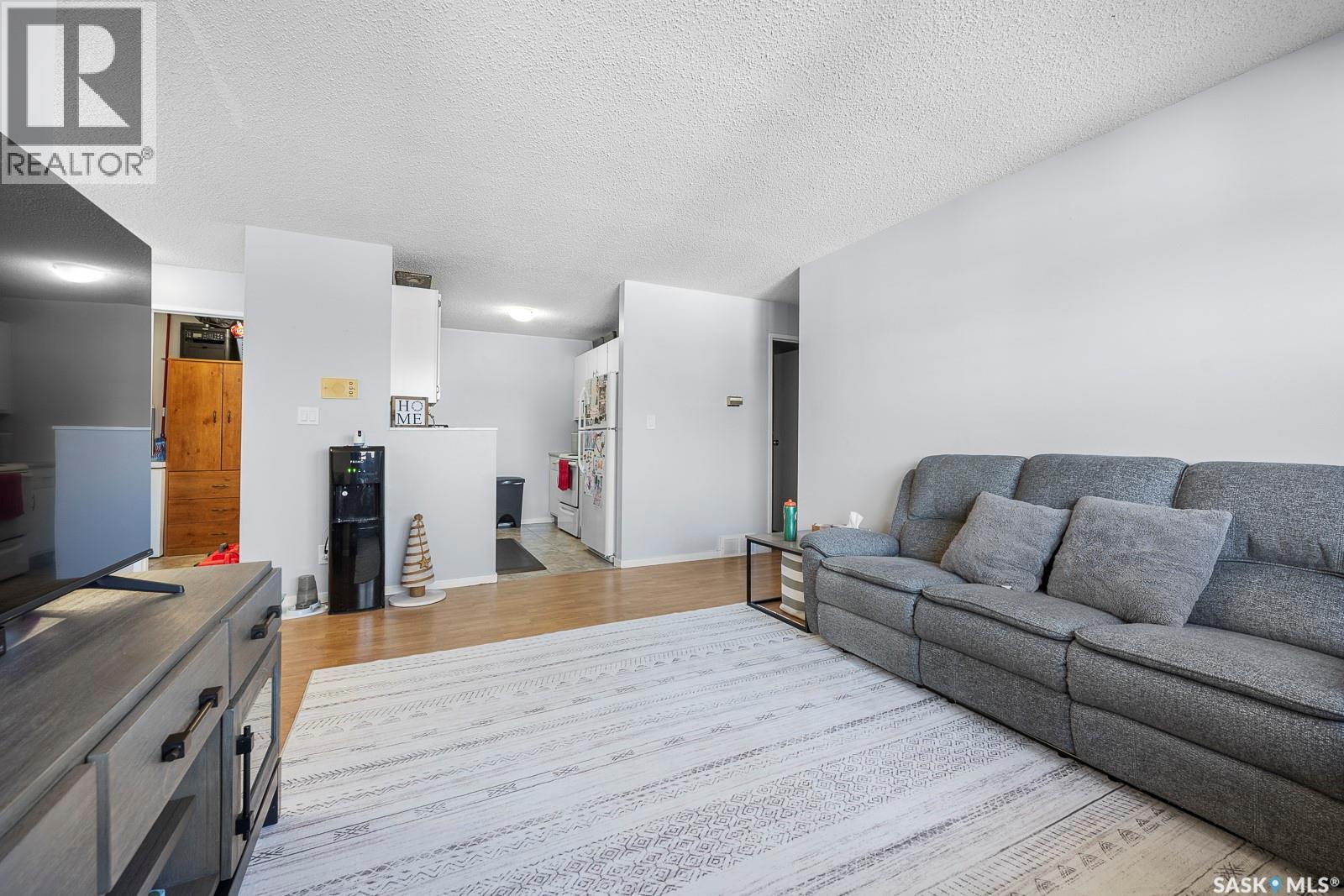 4008 Dewdney Avenue Property Photo 6