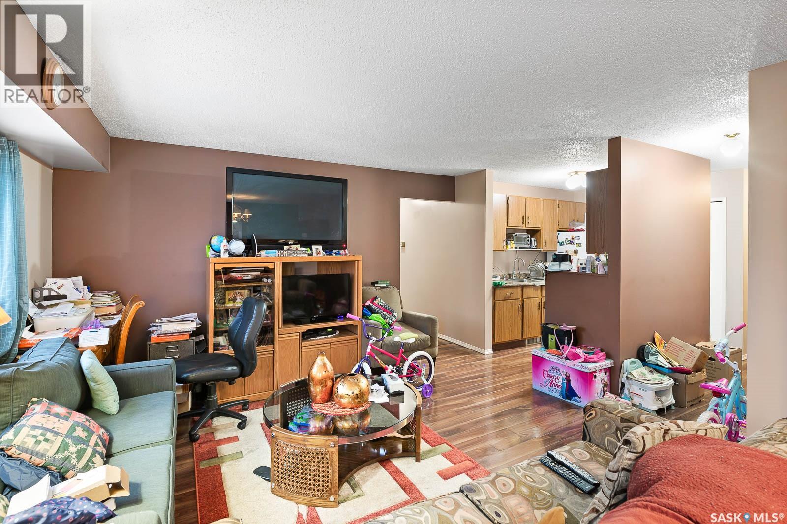 4008 Dewdney Avenue Property Photo 14