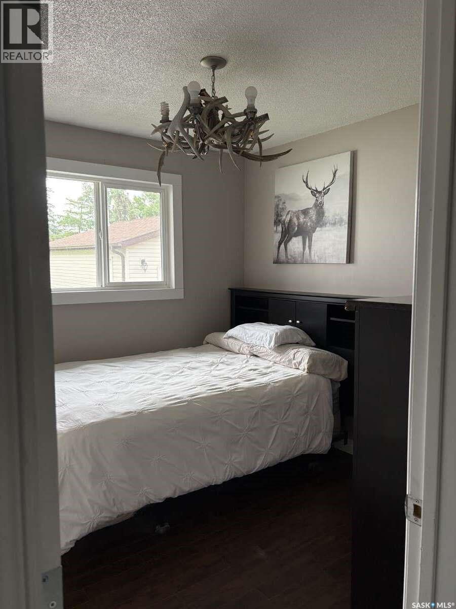 405 7th Avenue W Property Photo 8