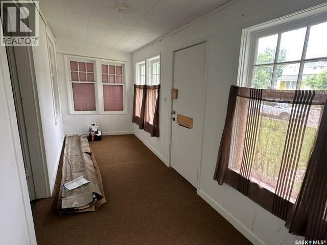 1447 Elphinstone Street Property Photo 10