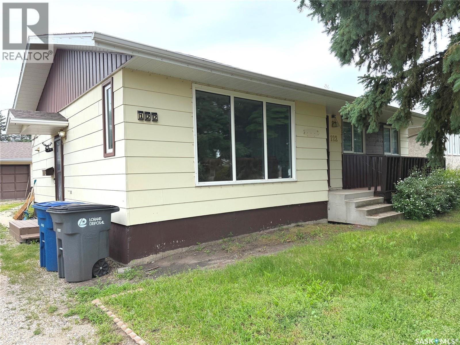 122 Dianne Street Property Photo 2