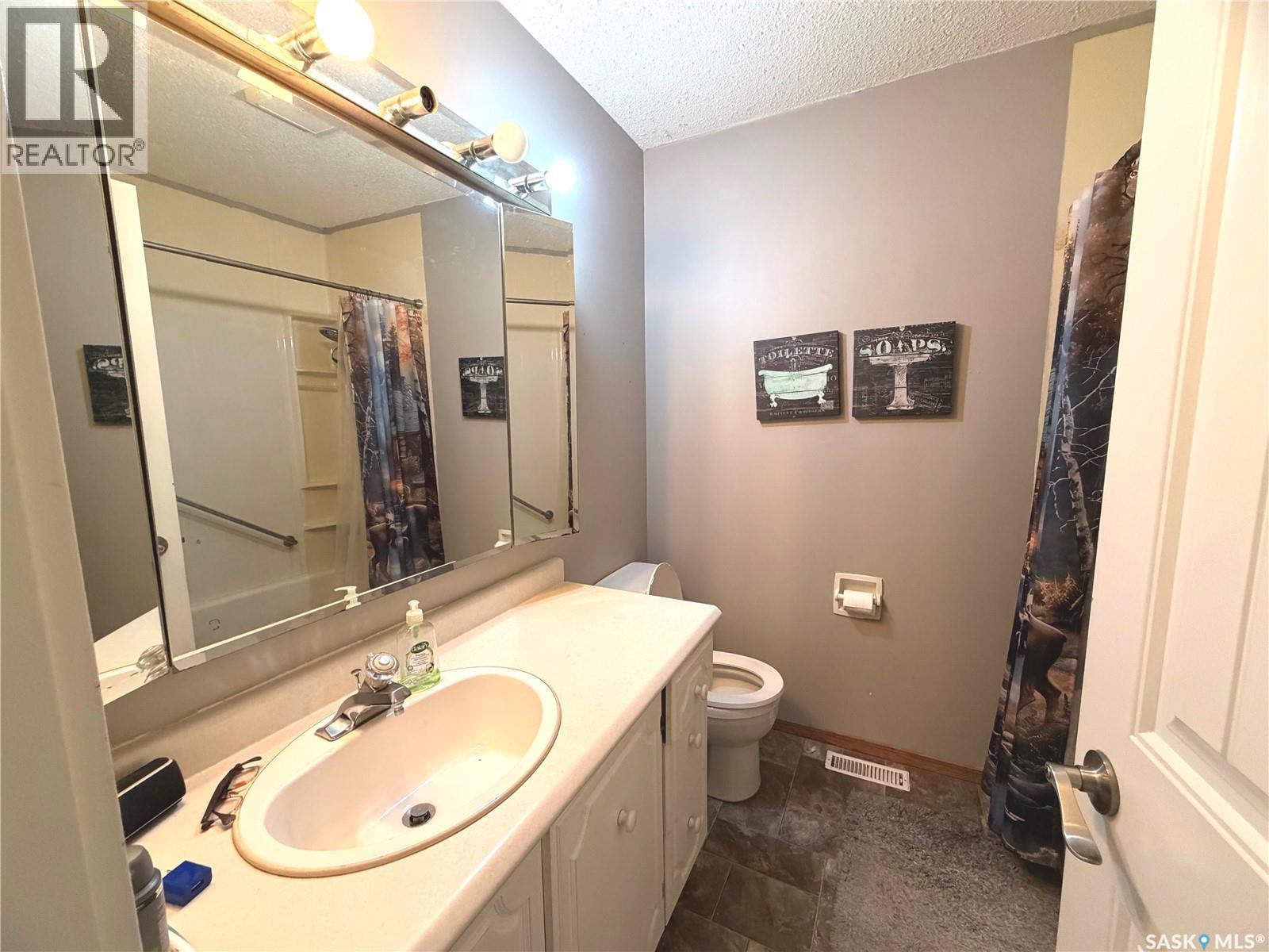 122 Dianne Street Property Photo 12