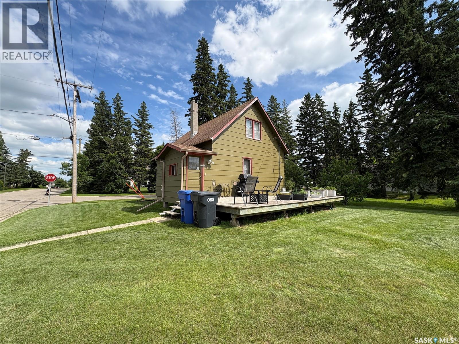 409 Second Street N Property Photo 1