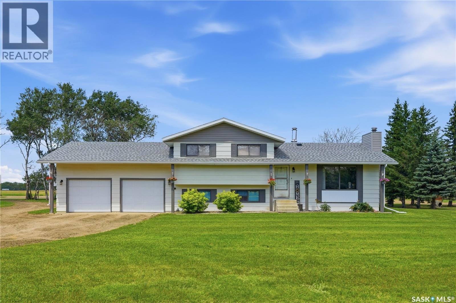 Sivertson Acreage Property Photo 1