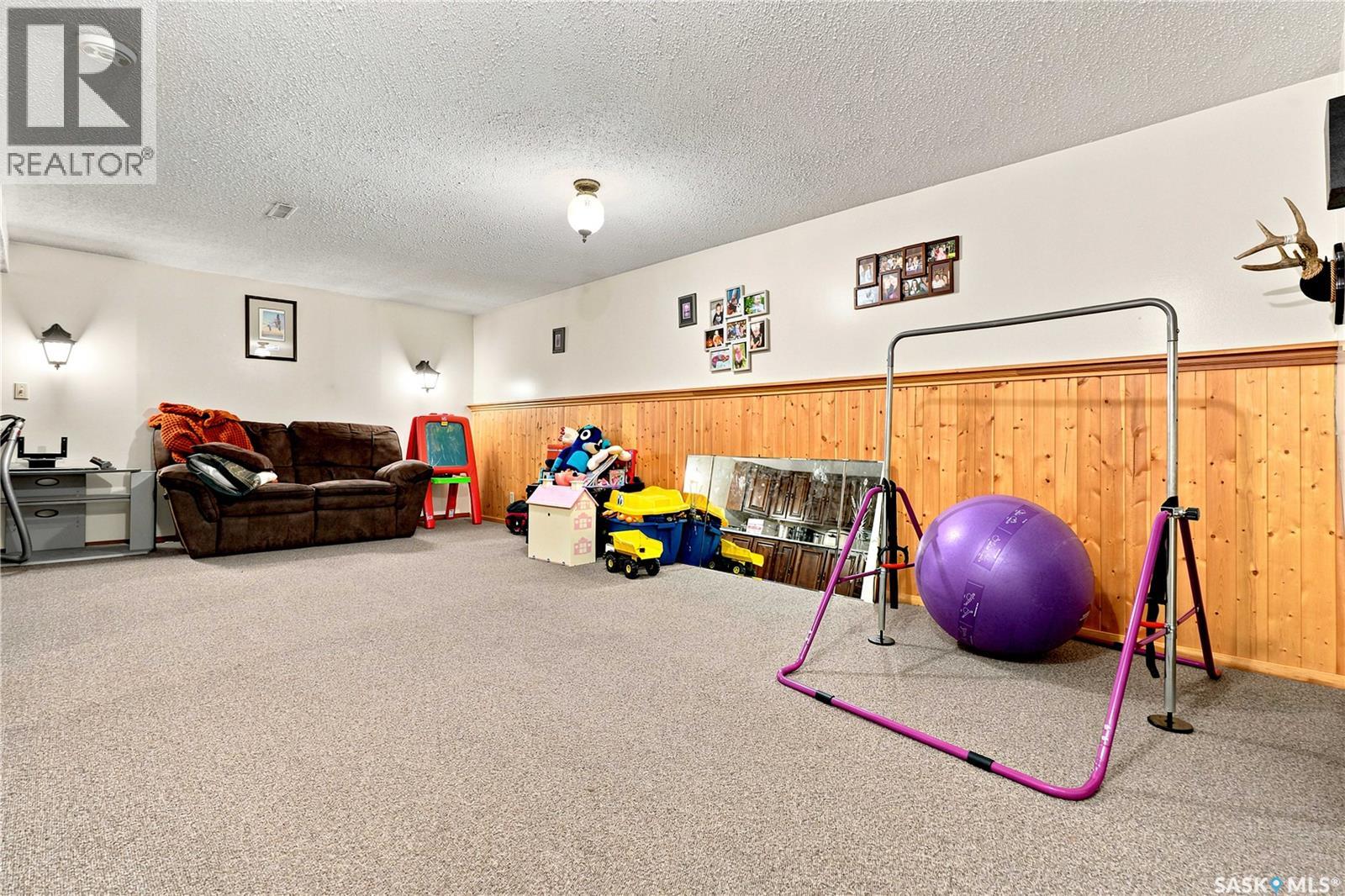 Sivertson Acreage Property Photo 27