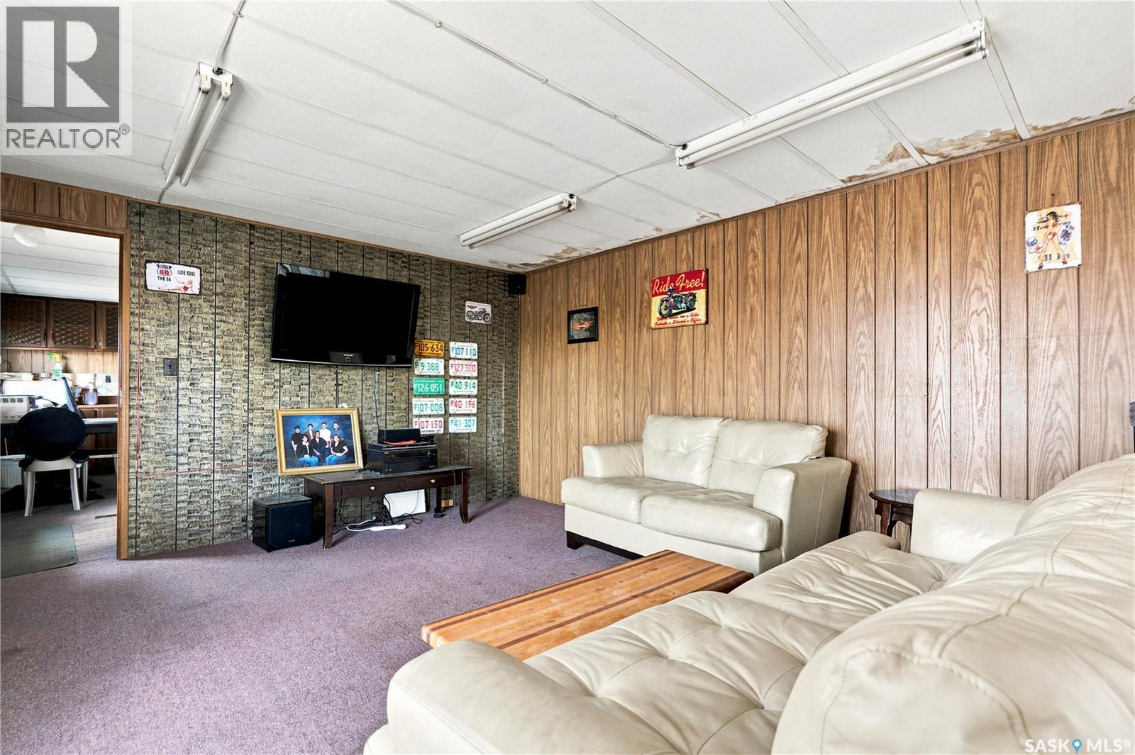 Sivertson Acreage Property Photo 58