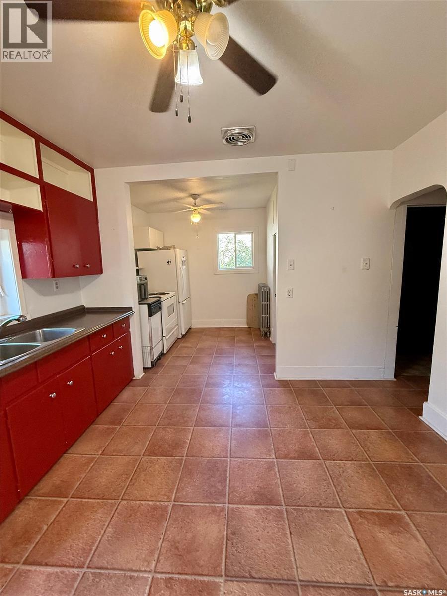 930 Vaughan Street Property Photo 2