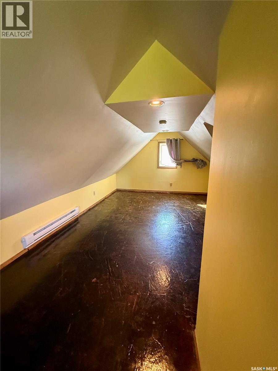 930 Vaughan Street Property Photo 16