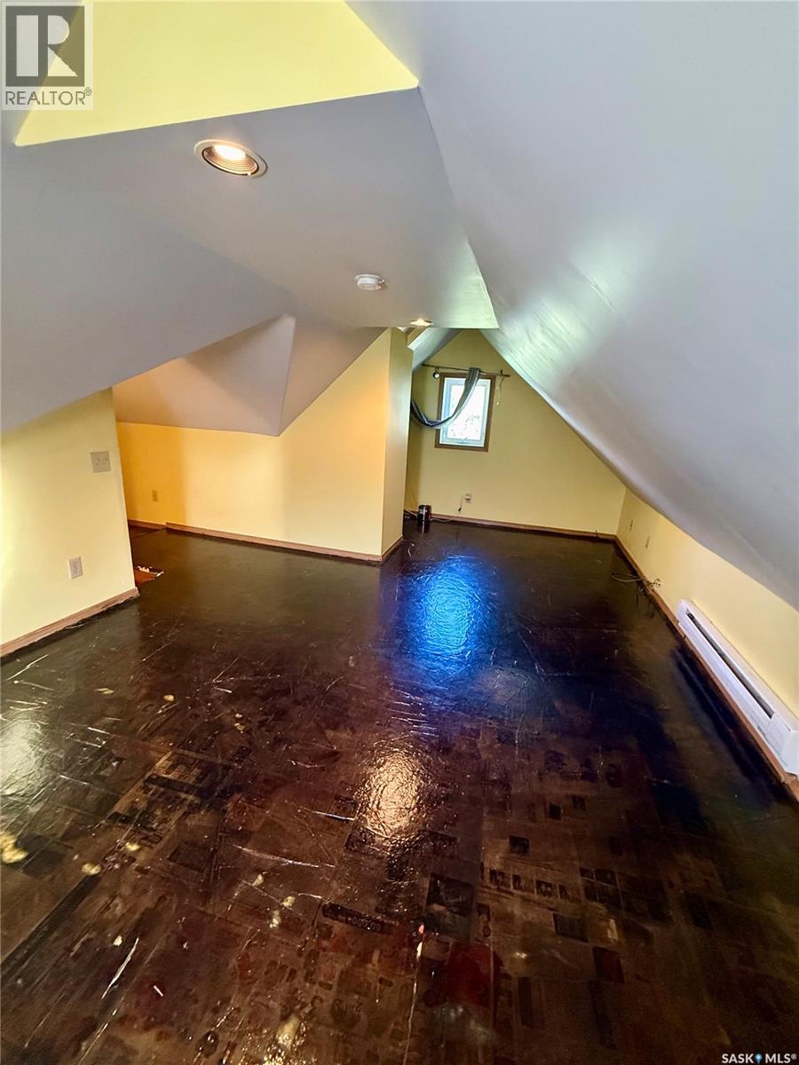 930 Vaughan Street Property Photo 18