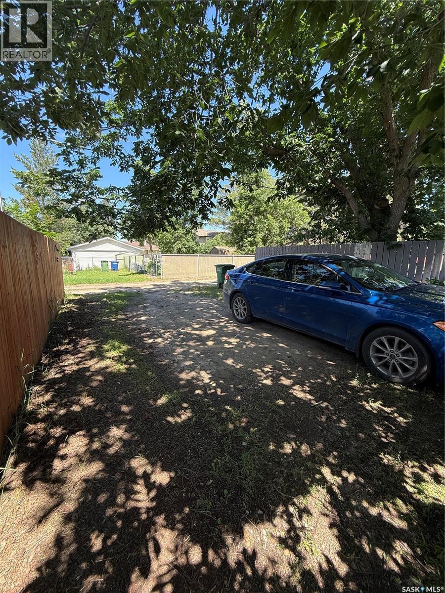 930 Vaughan Street Property Photo 22
