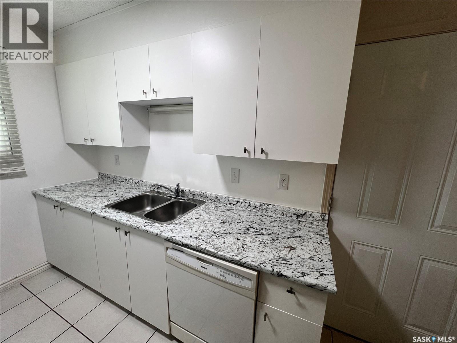 34 Killarney Way Property Photo 5