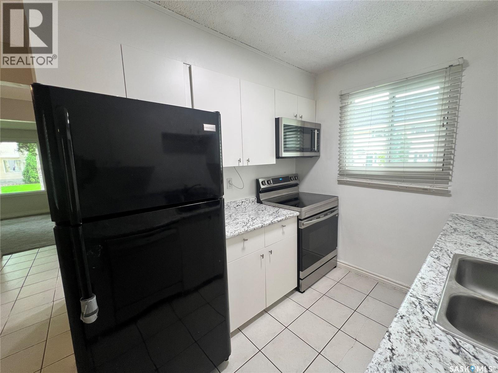 34 Killarney Way Property Photo 6