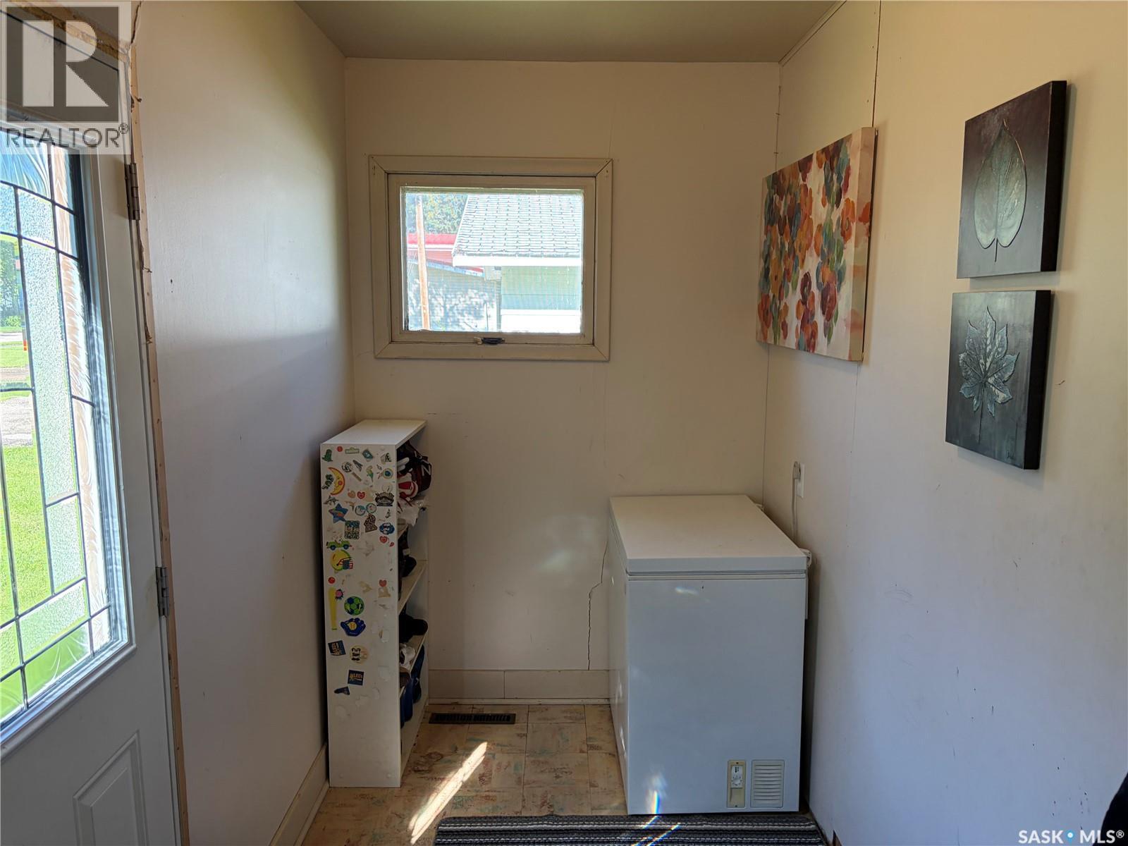 305 1st Street Nw Property Photo 3