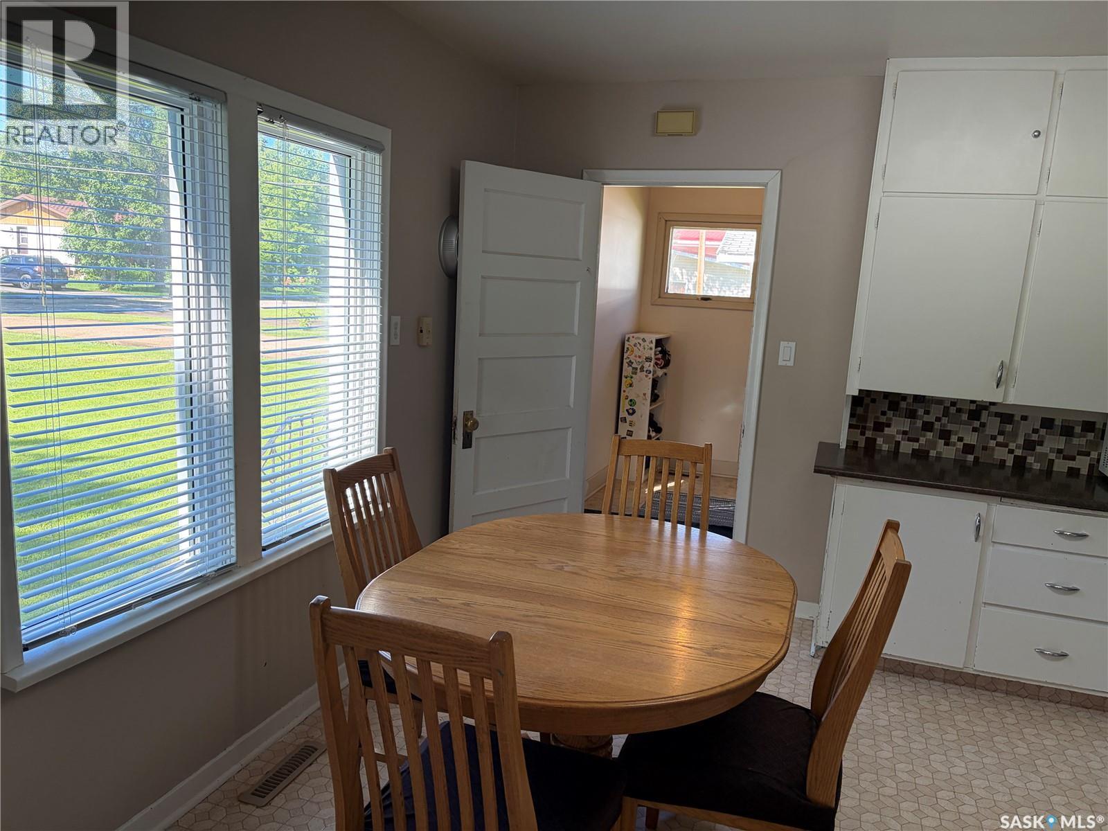 305 1st Street Nw Property Photo 13