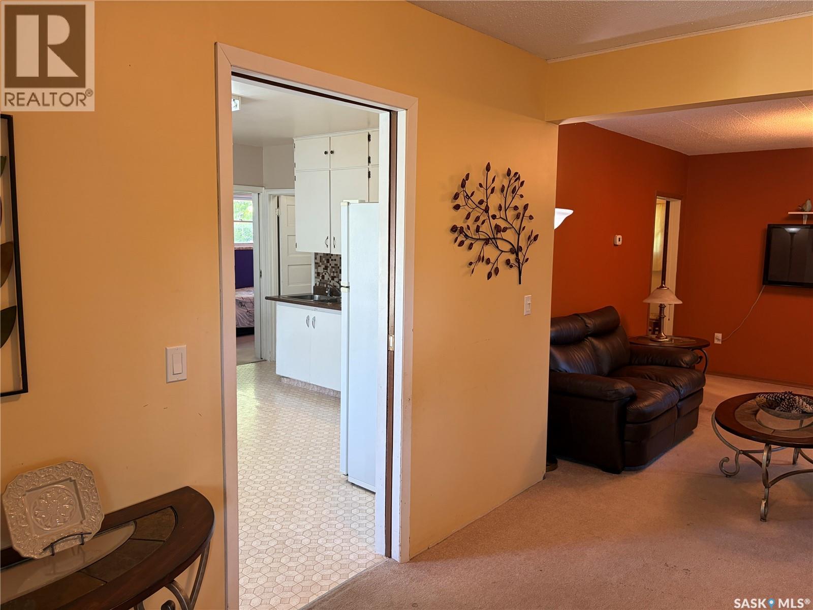 305 1st Street Nw Property Photo 14