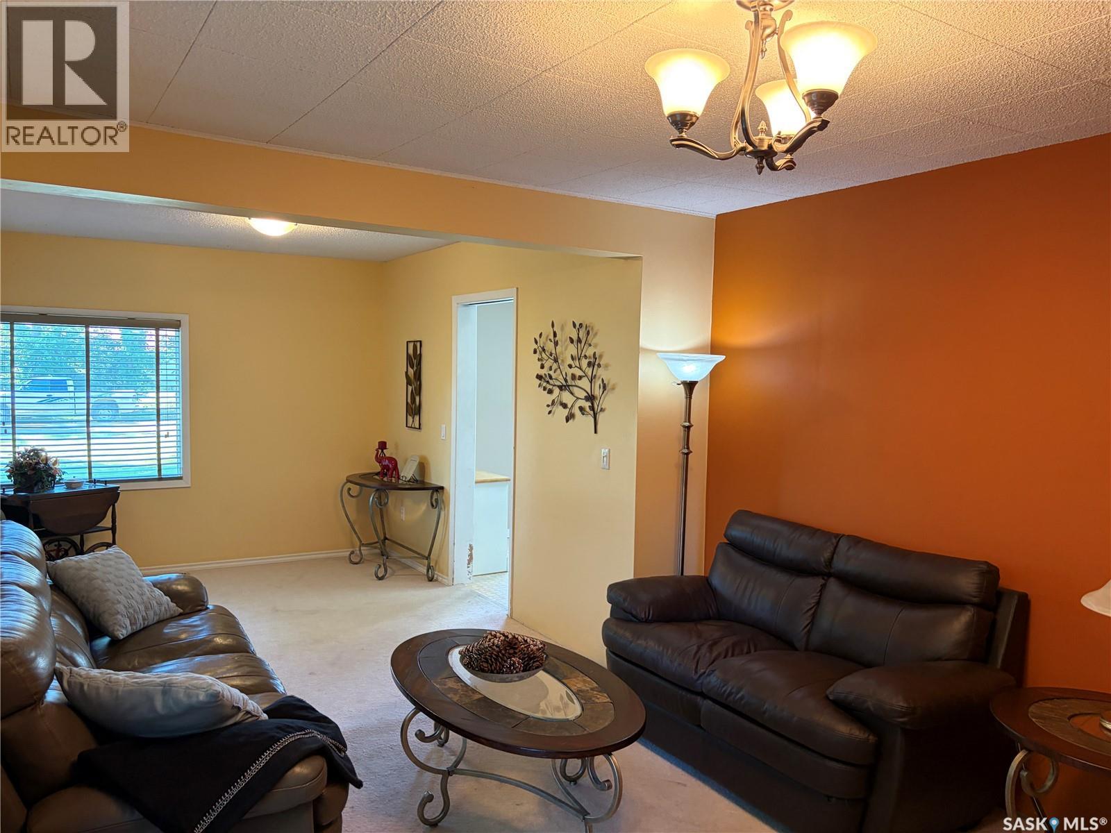 305 1st Street Nw Property Photo 18