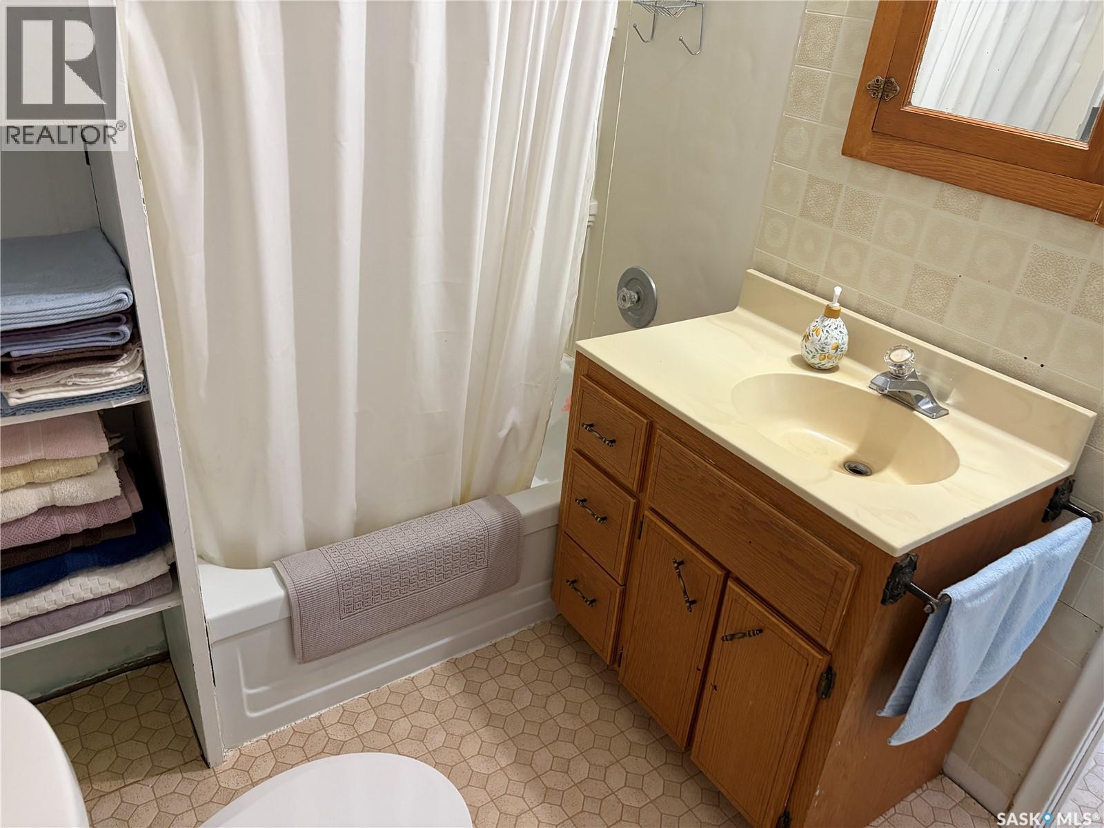 305 1st Street Nw Property Photo 29