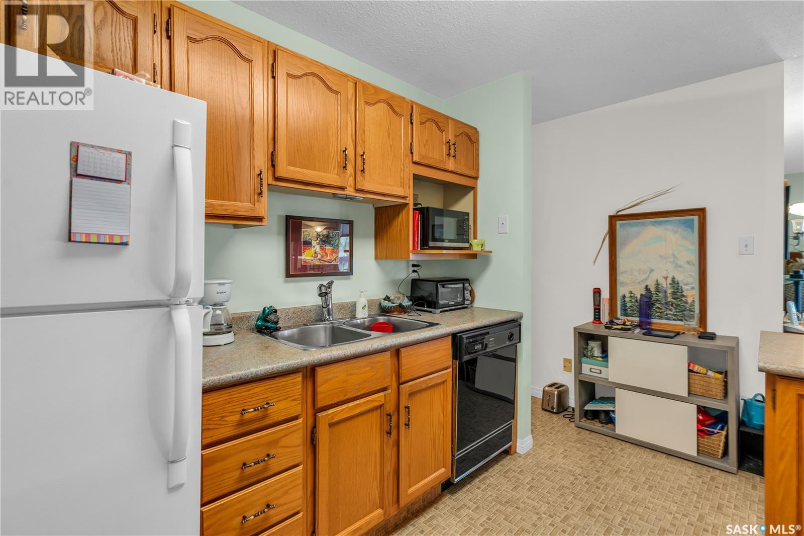 A2 532 River Street E Property Photo 19