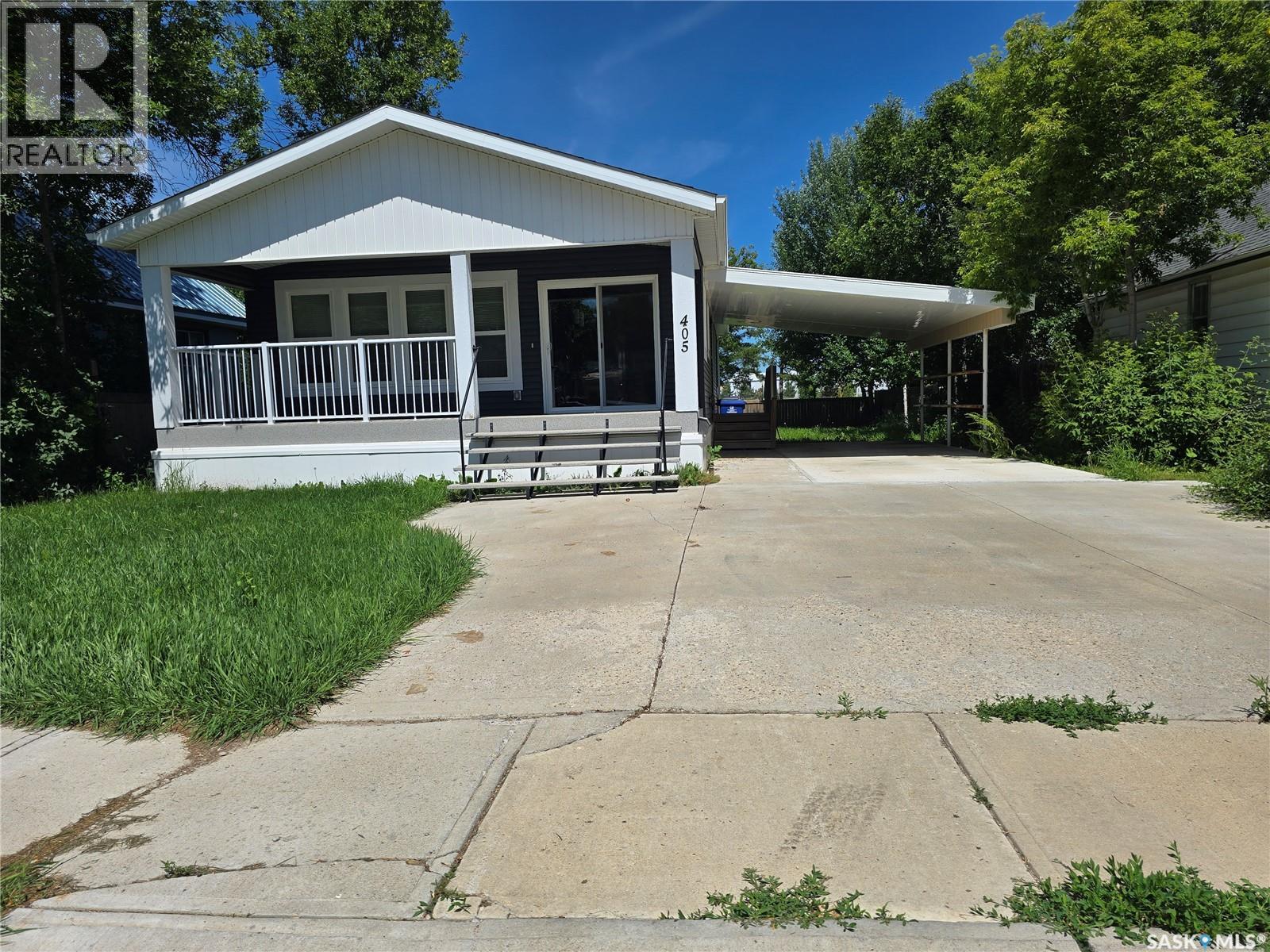 405 2nd Avenue Se Property Photo 2