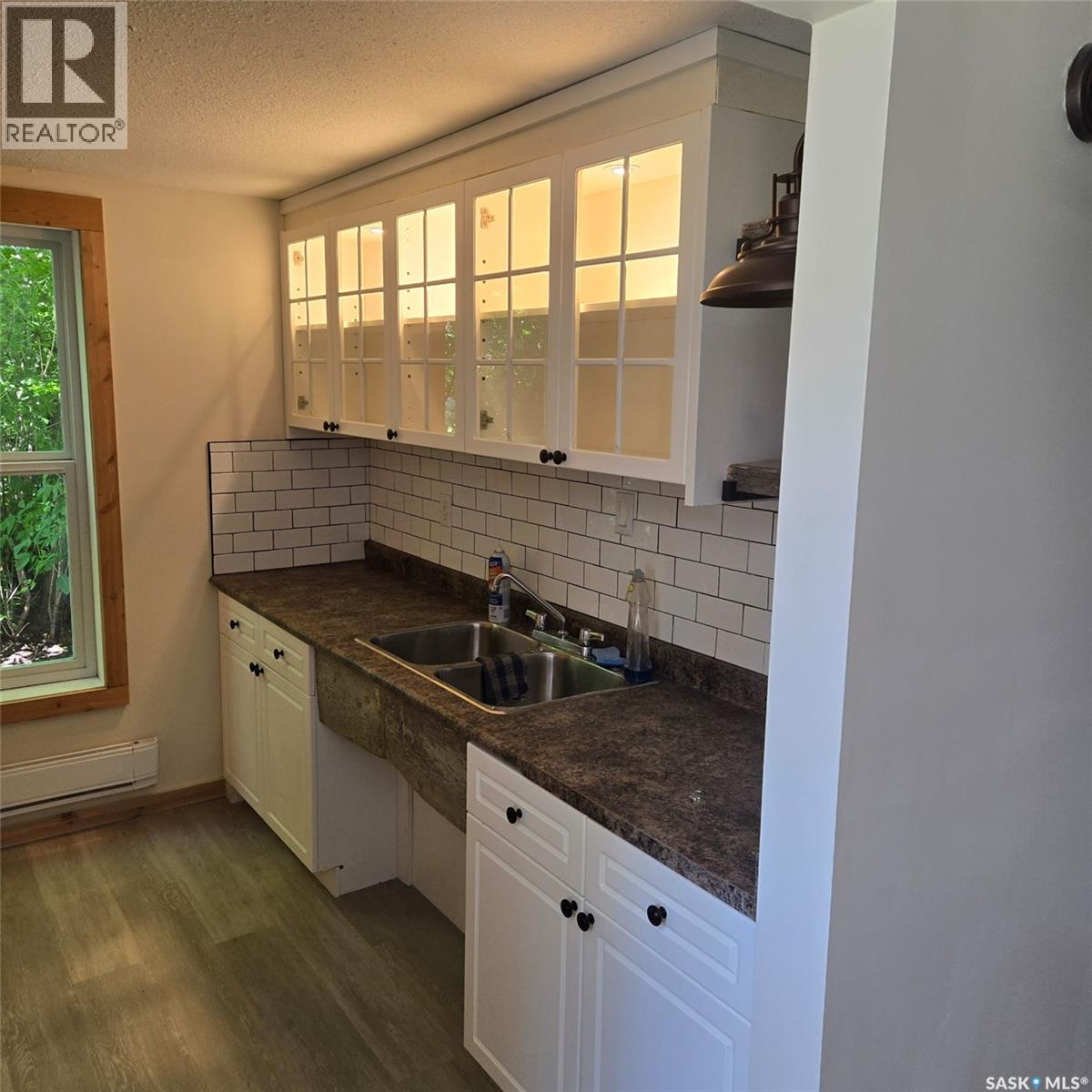 608 Whyte Street Property Photo 6