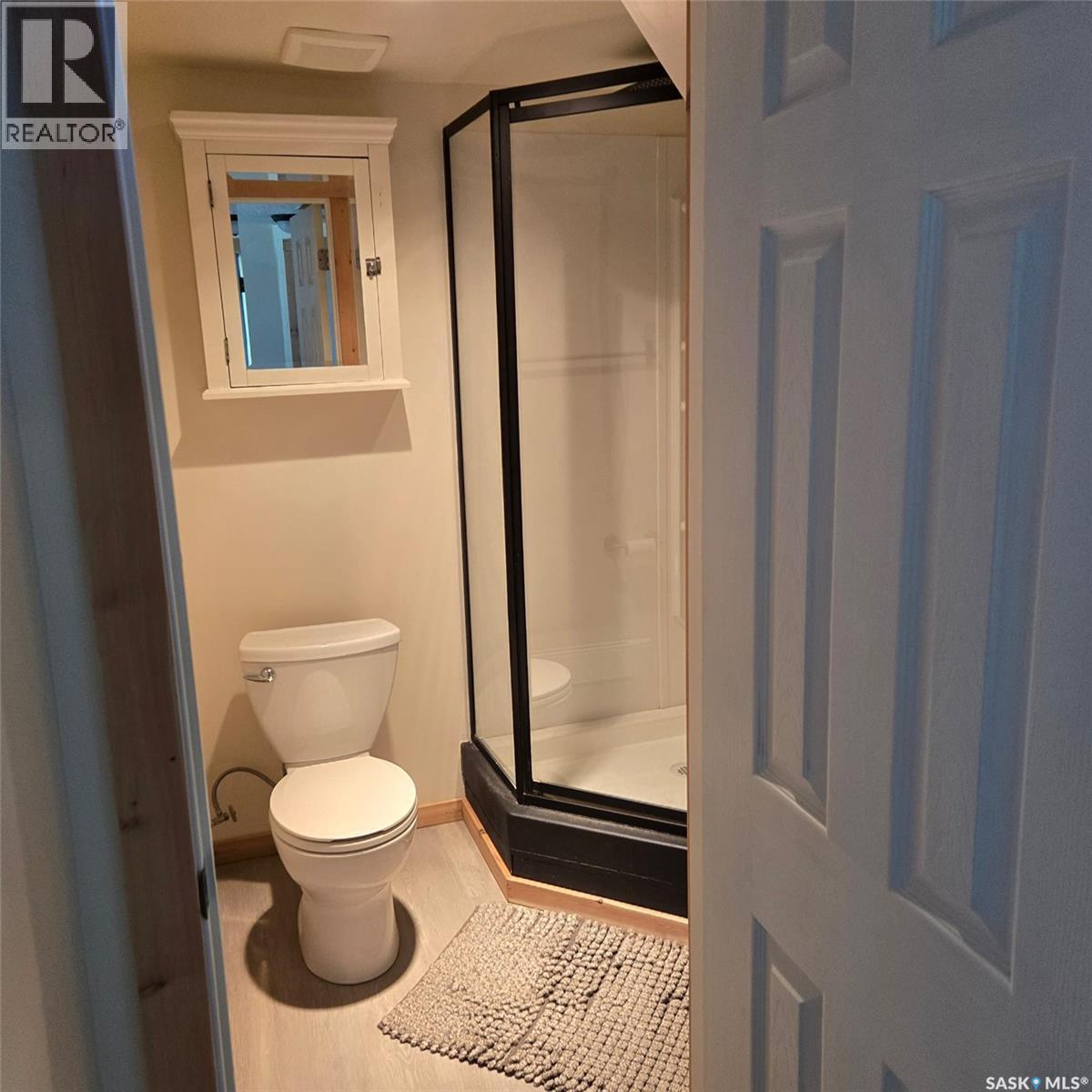608 Whyte Street Property Photo 11