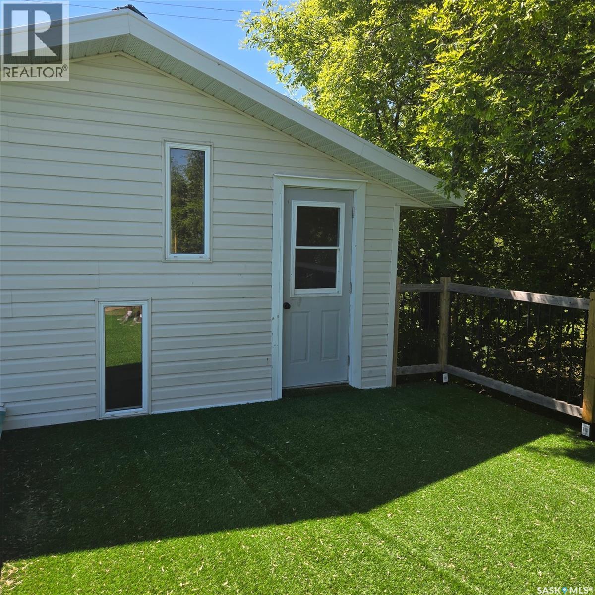 608 Whyte Street Property Photo 20