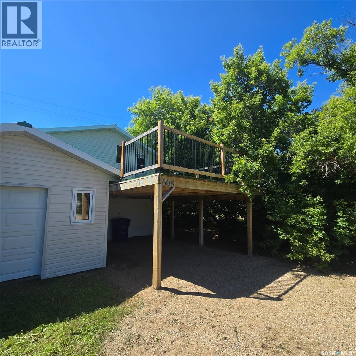 608 Whyte Street Property Photo 36