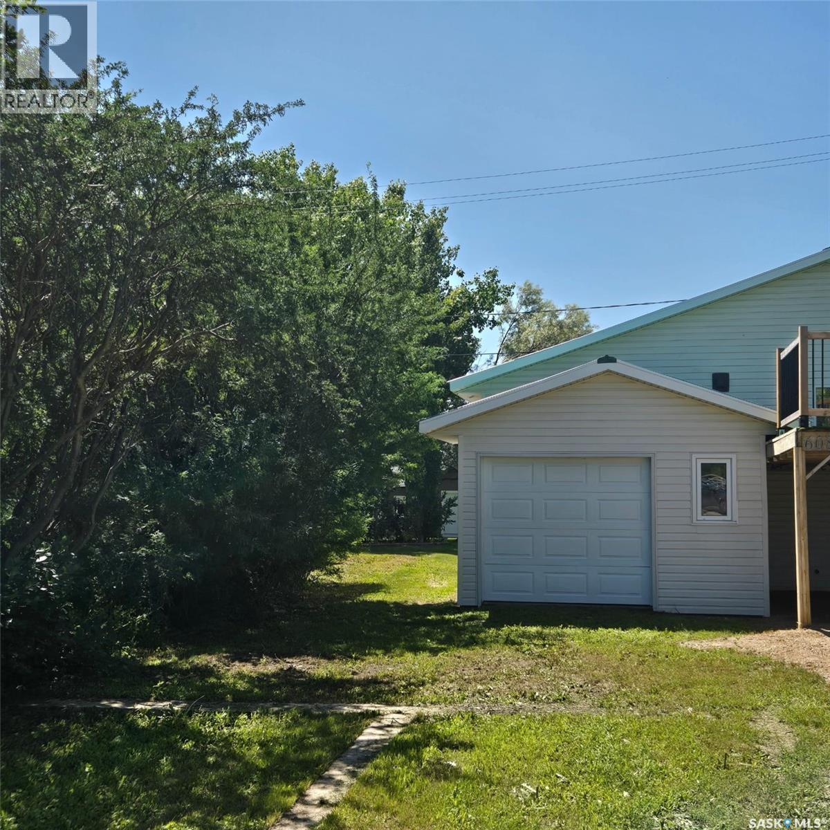 608 Whyte Street Property Photo 38