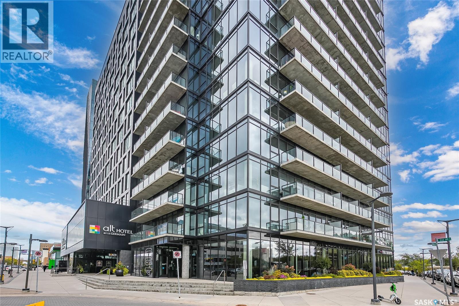 1804 490 2nd Avenue S Property Photo 3