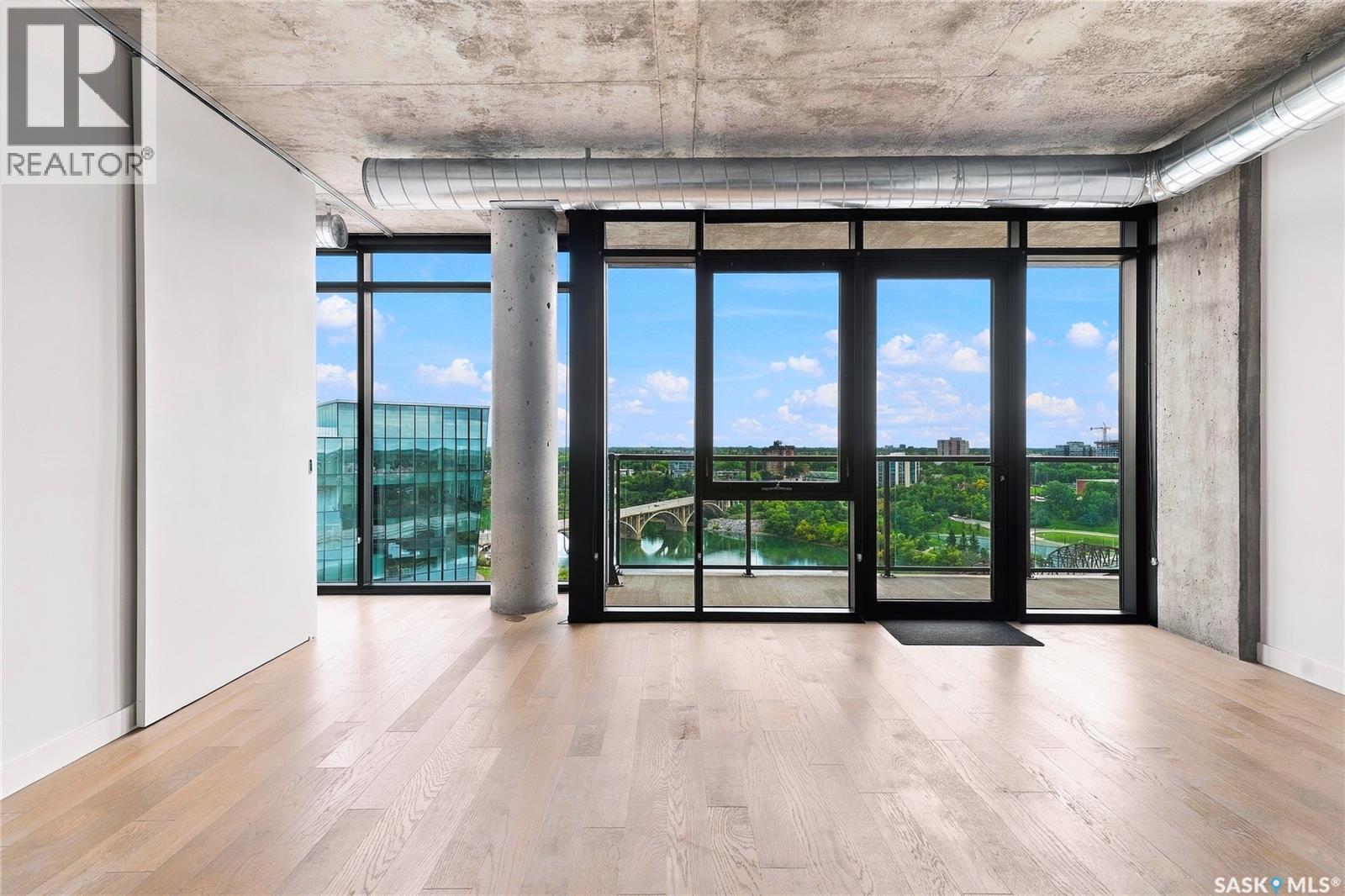 1804 490 2nd Avenue S Property Photo 12