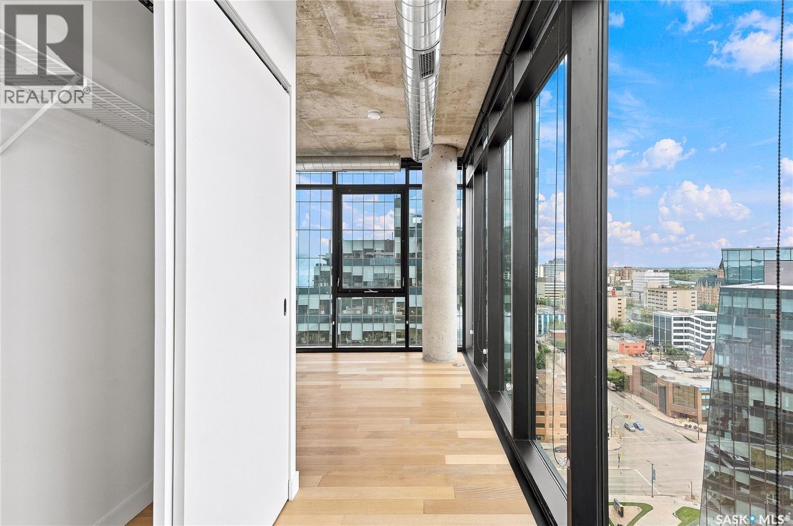 1804 490 2nd Avenue S Property Photo 15