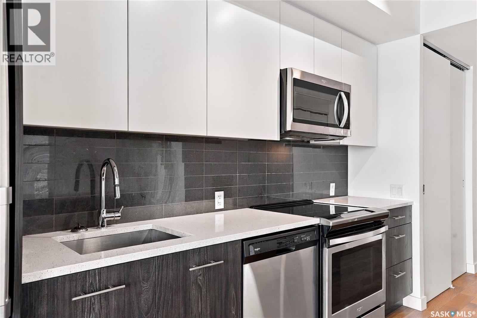 1804 490 2nd Avenue S Property Photo 24